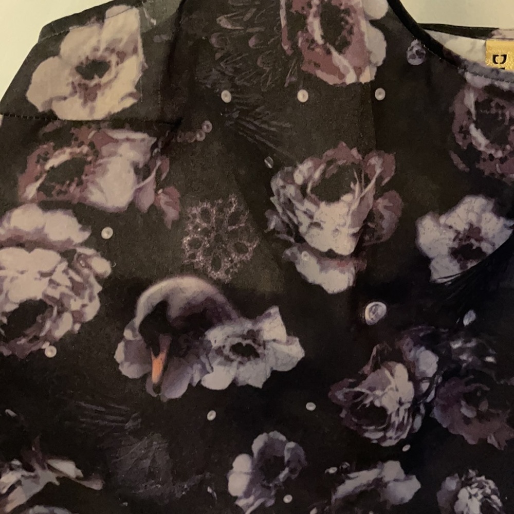 Floral Tank - Picture 2 of 3